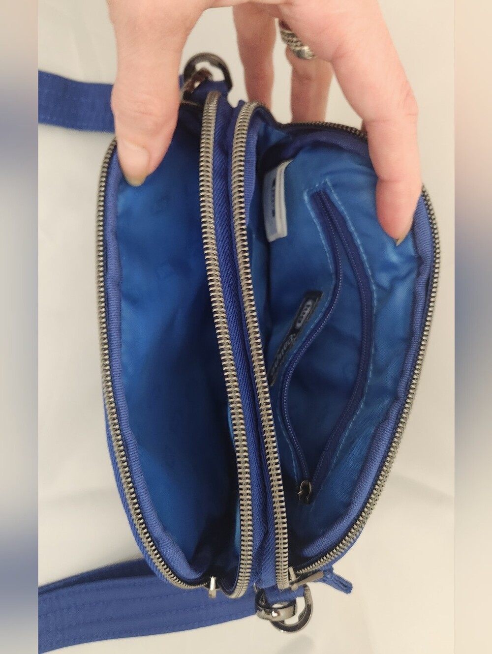 Lug Coupe Quilted Crossbody Bag - Royal Blue Like New - Picture 5 of 10